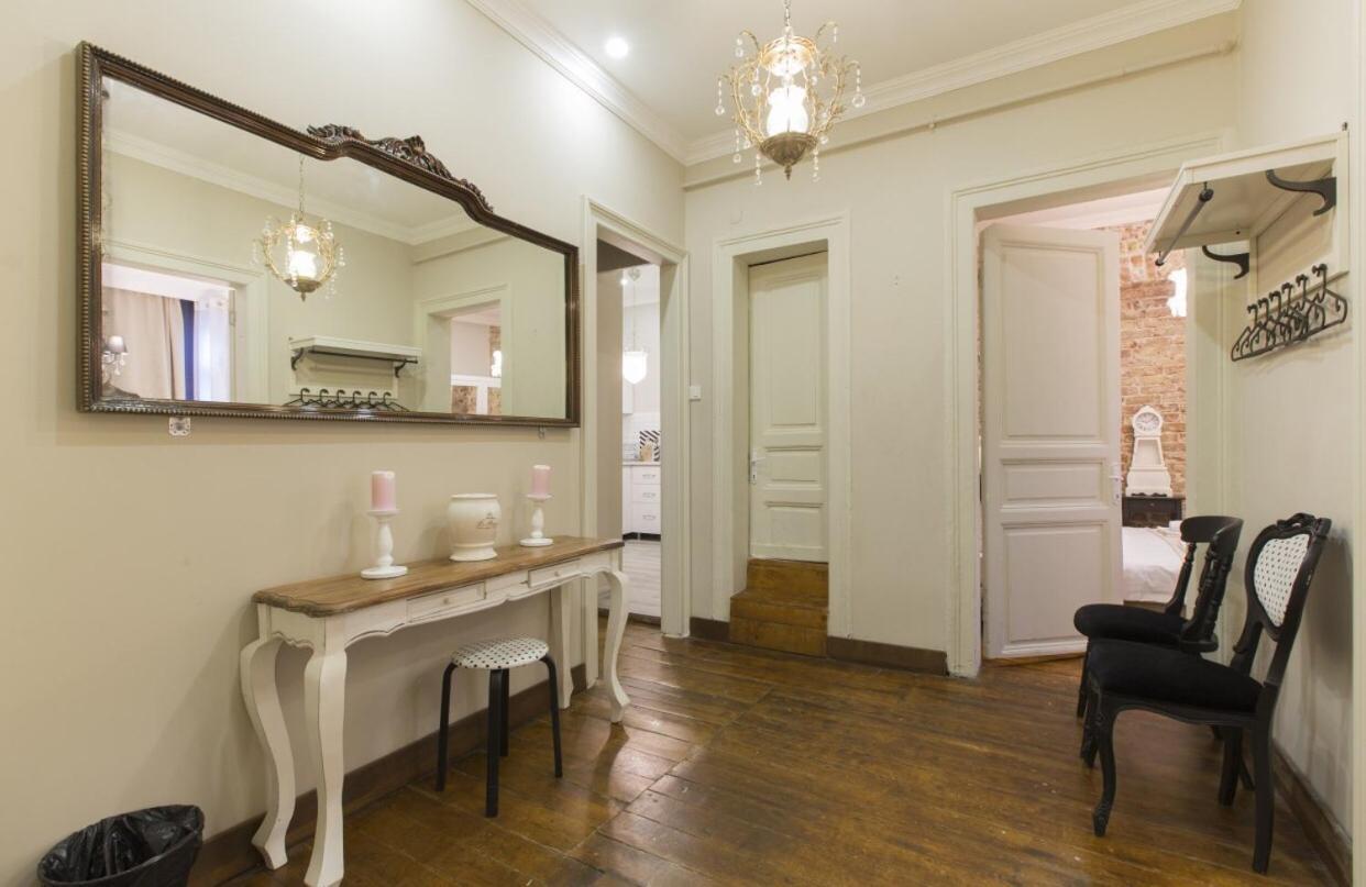Ganbaru Tours - Flats In Galata